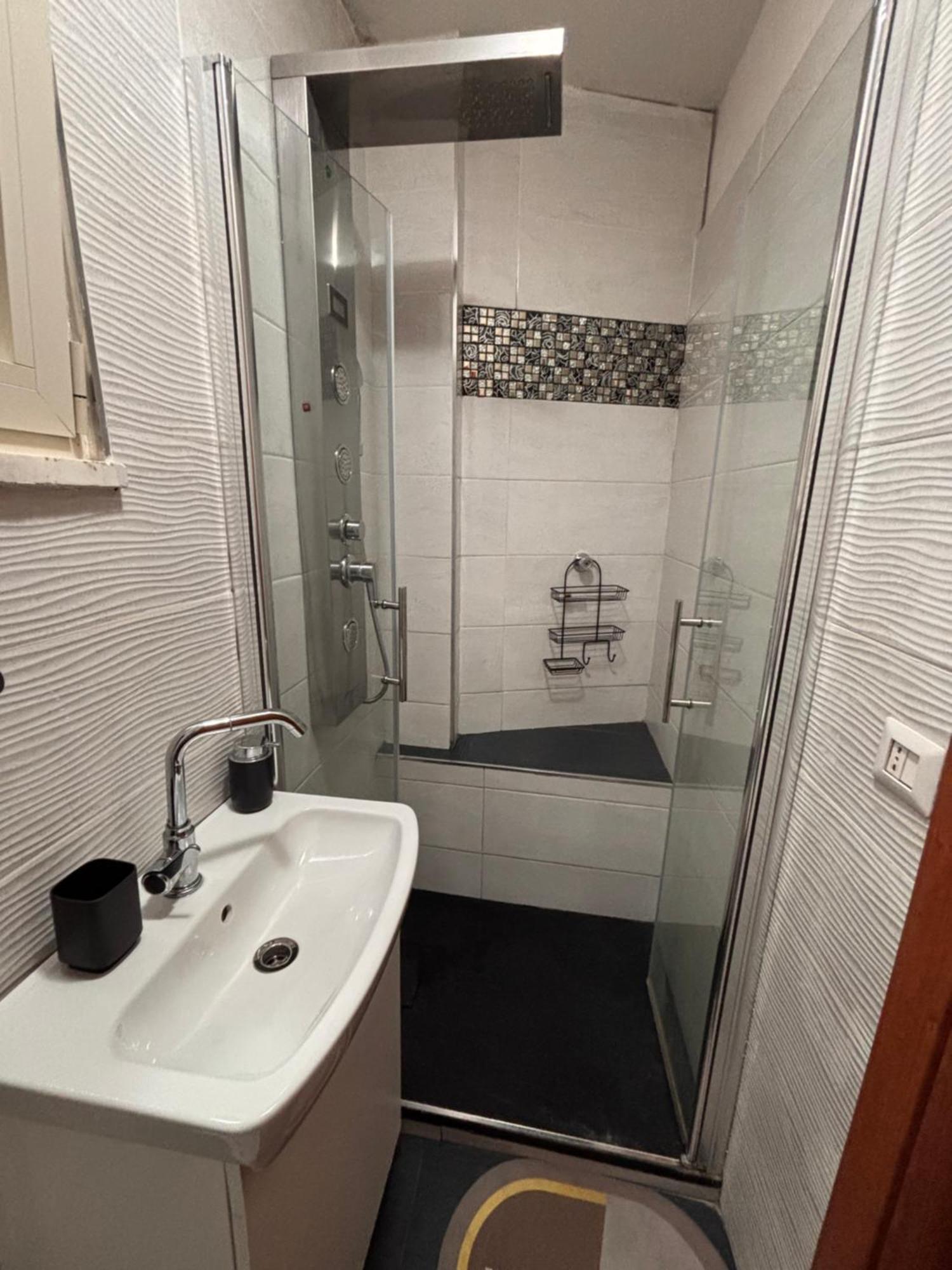 Apartamento Lisaapartmenthousesalerno Salerno